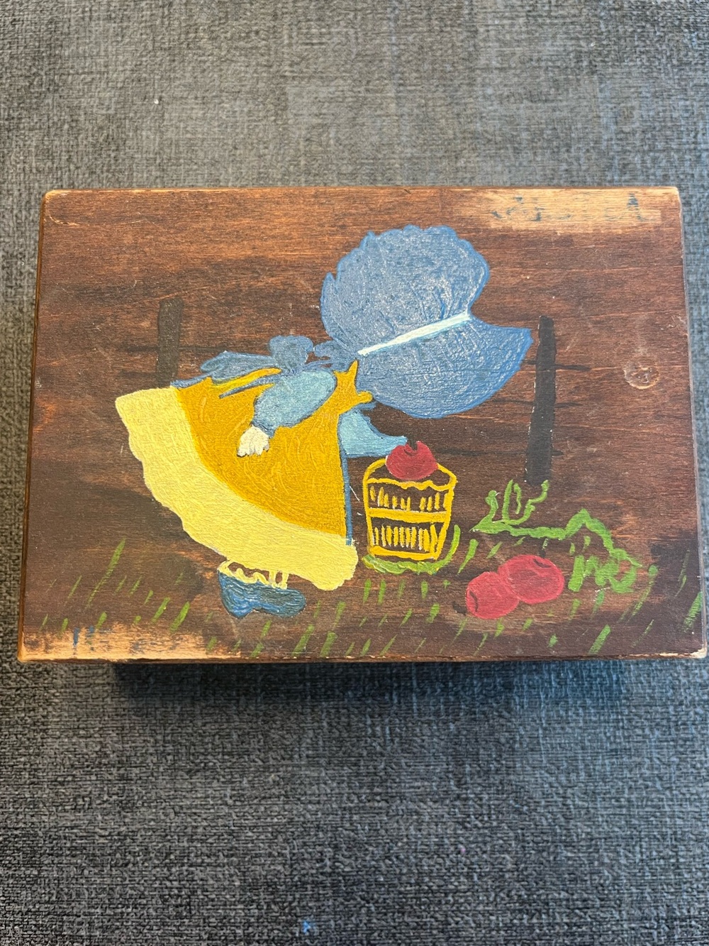 Wooden keepsake box